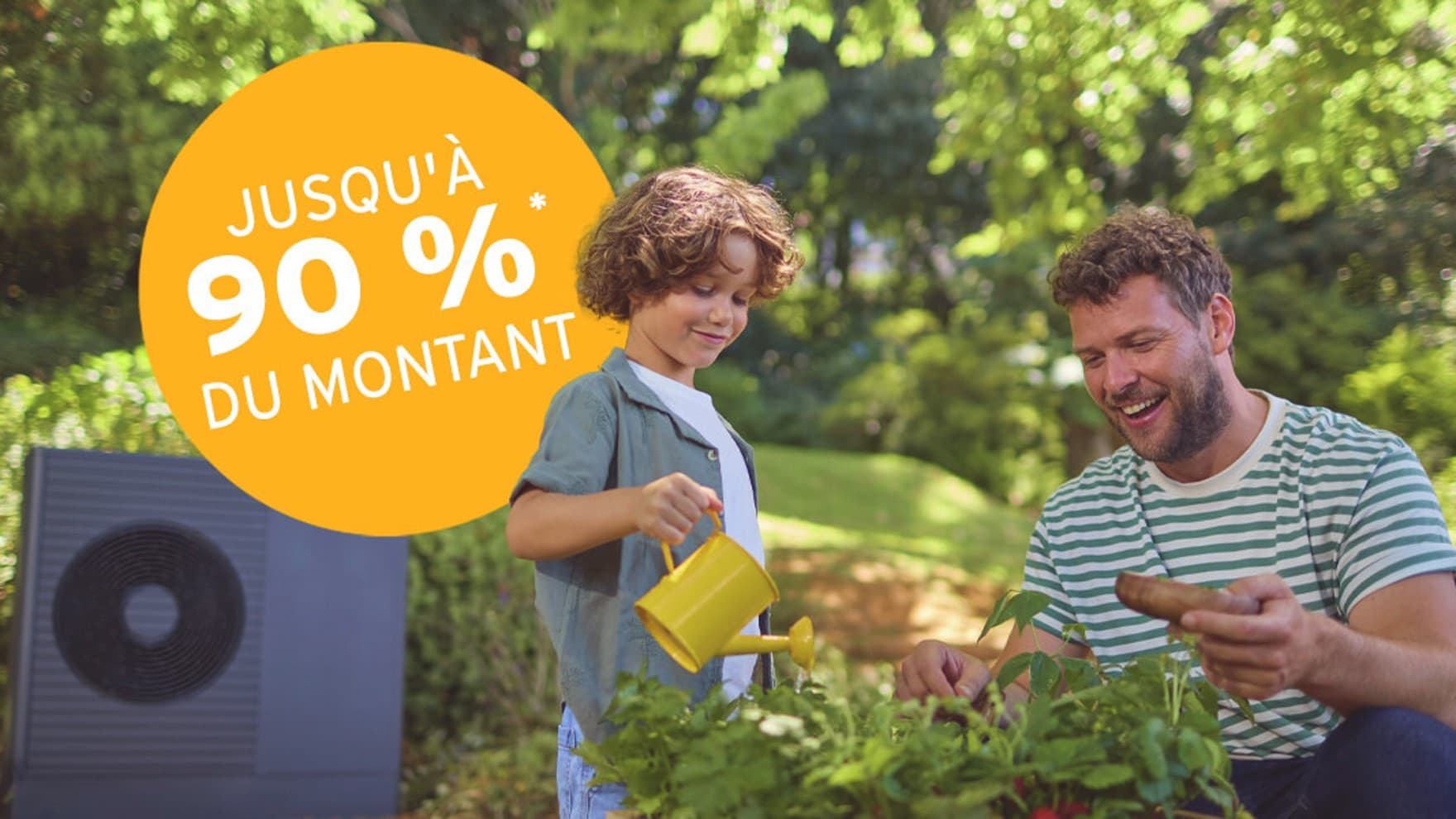 Un père et son fils jardinant avec un macaron avec un montant d'aides financières | Vaillant
