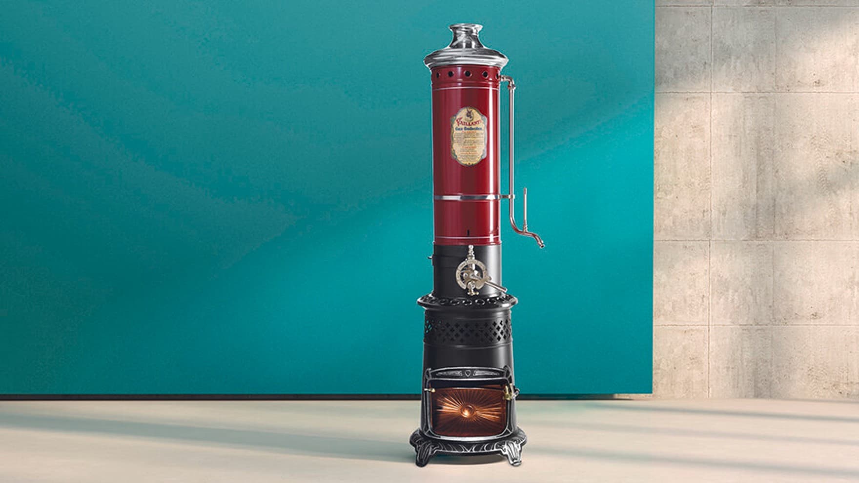 Innovation de Vaillant : le premier chauffe-bain à gaz fermé, datant de 1894 | Vaillant