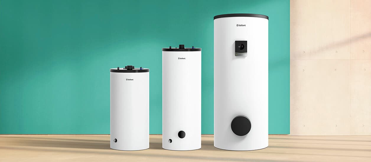 Trois ballons d'eau chaude sanitaire Vaillant de différentes tailles | Vaillant