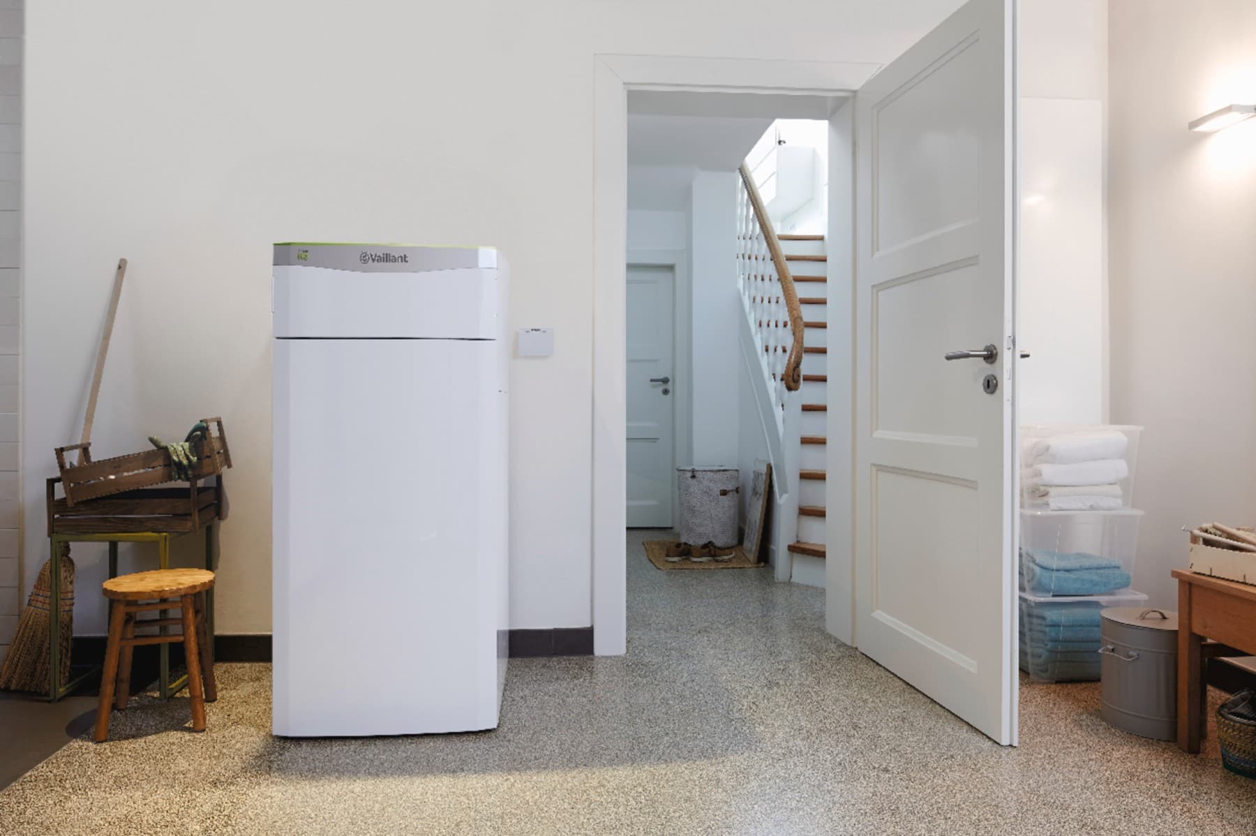 Une pompe à chaleur eau-eau installée dans un sous-sol | Vaillant