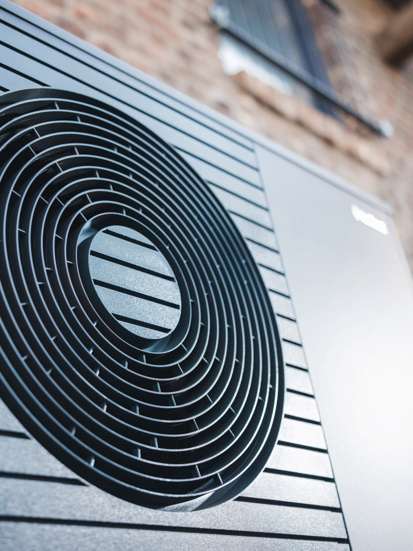 Vue d'un ventilateur d'une pompe à chaleur | Vaillant