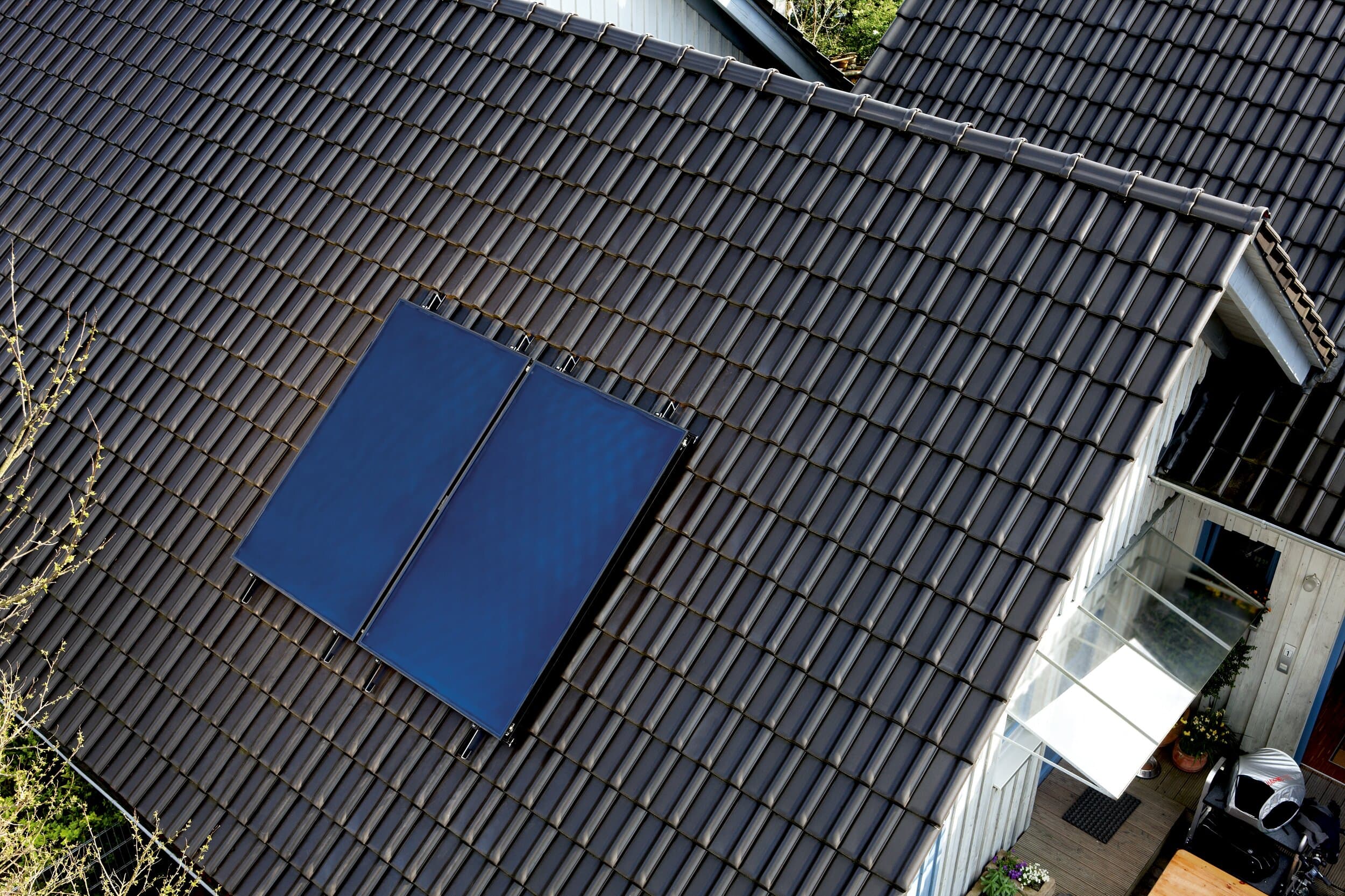 Panneaux solaires sur une toiture | Vaillant